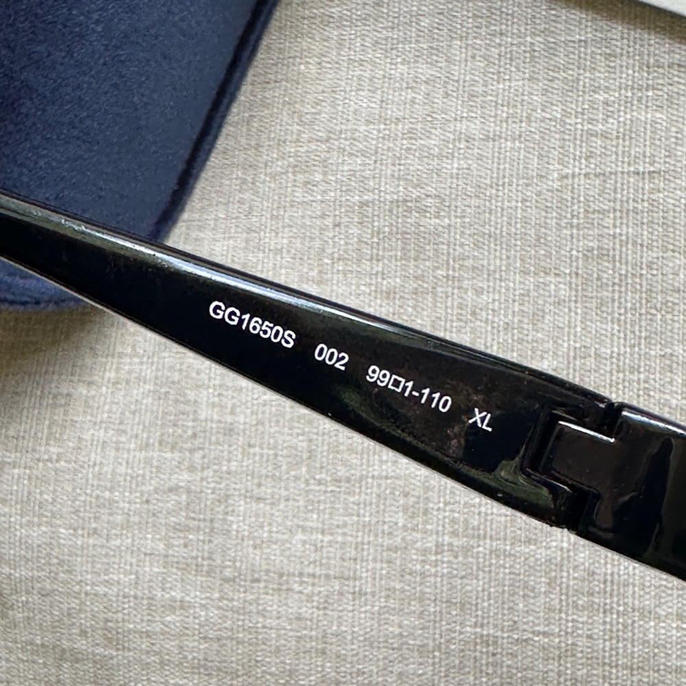 Authentic Gucci Pink Shield Sunglasses - Picture 5 of 7